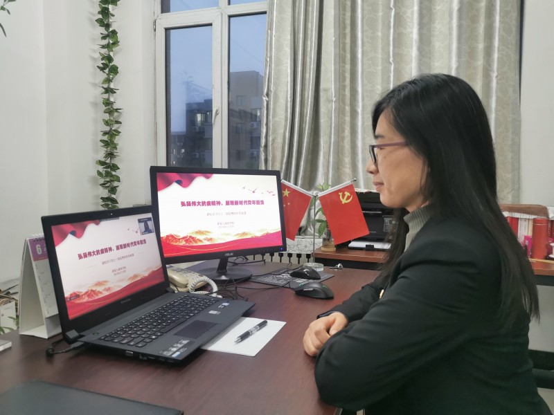 bv伟德国际1946学生同上一堂疫情防控专题思政课